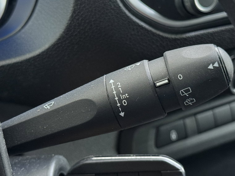 Vehicle Image 27