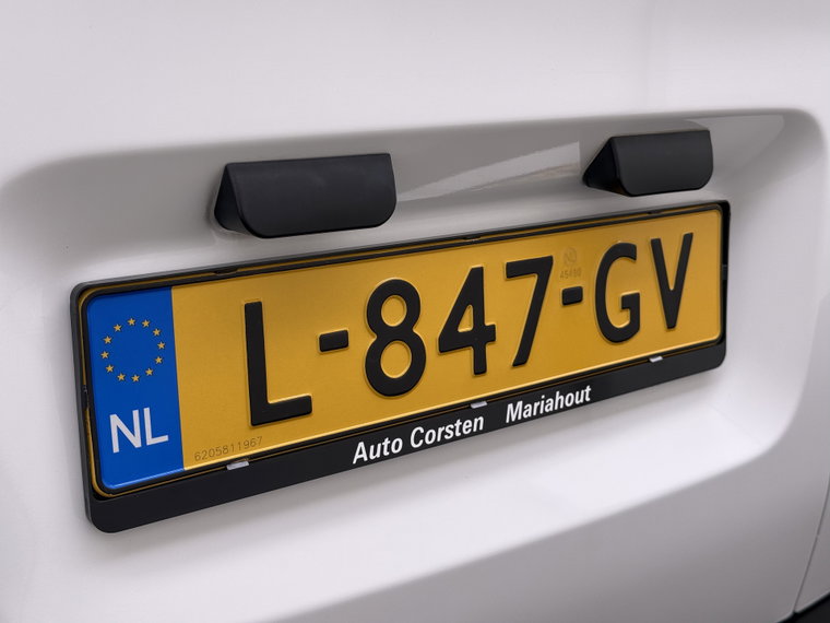Vehicle Image 37