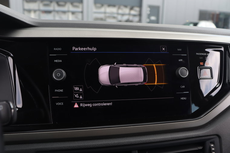 Vehicle Image 19