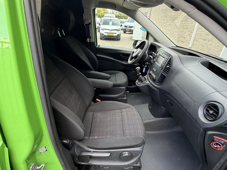 Vehicle Image 27