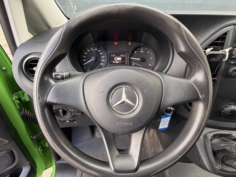 Vehicle Image 31