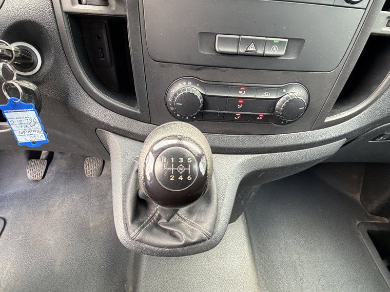Vehicle Image 33