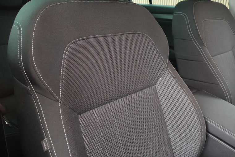 Vehicle Image 42