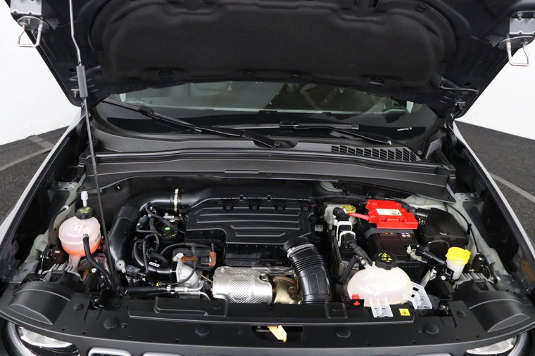 Vehicle Image 30