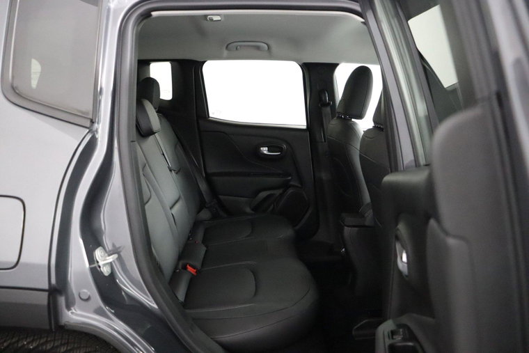 Vehicle Image 39