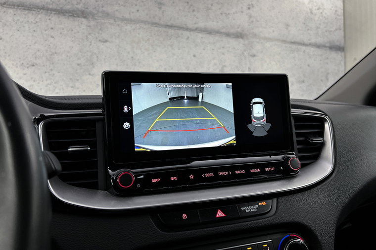 Vehicle Image 30