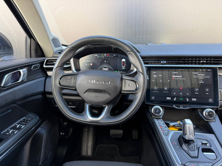 Vehicle Image 21