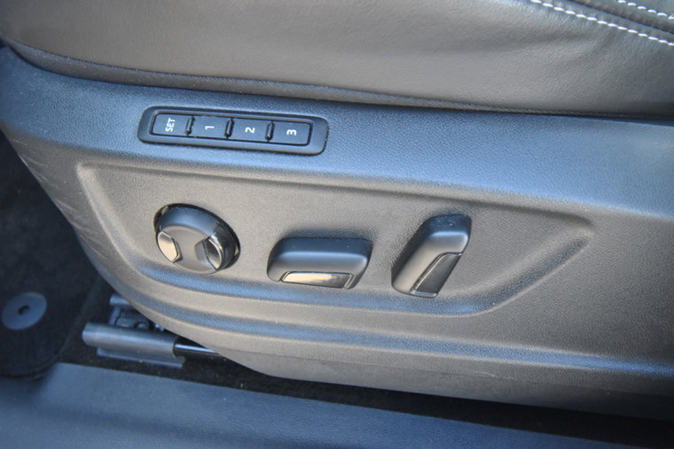 Vehicle Image 33
