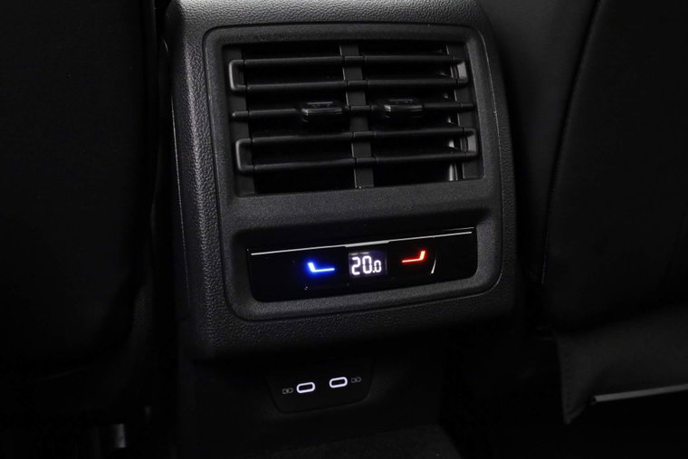 Vehicle Image 39