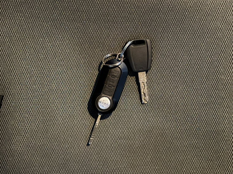 Vehicle Image 22