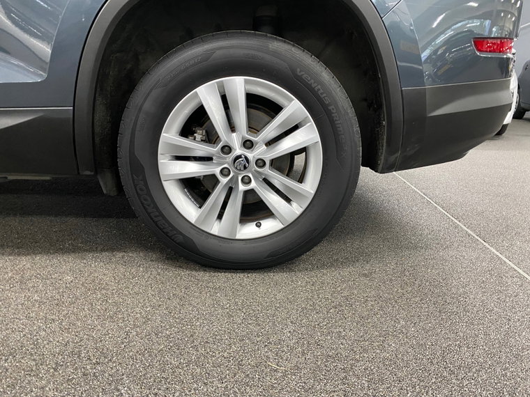 Vehicle Image 37