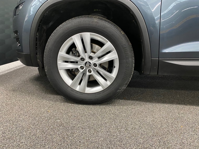 Vehicle Image 38