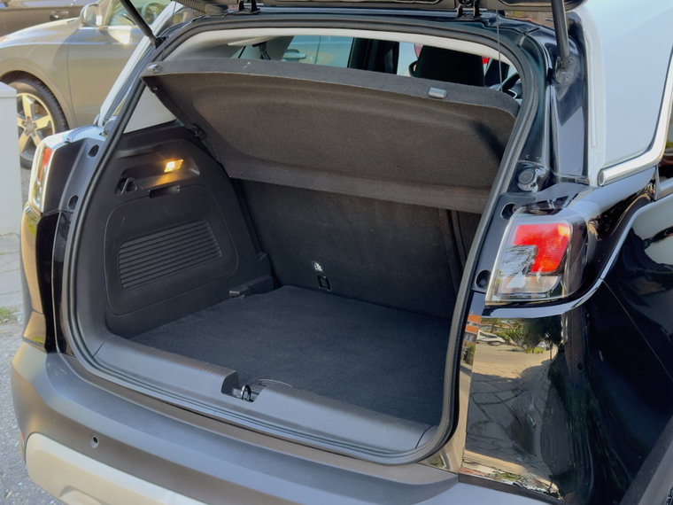 Vehicle Image 21