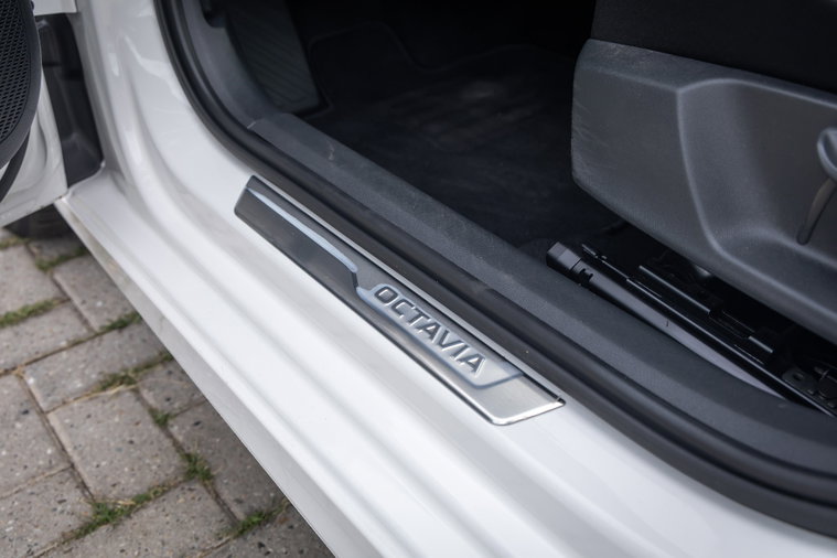 Vehicle Image 41