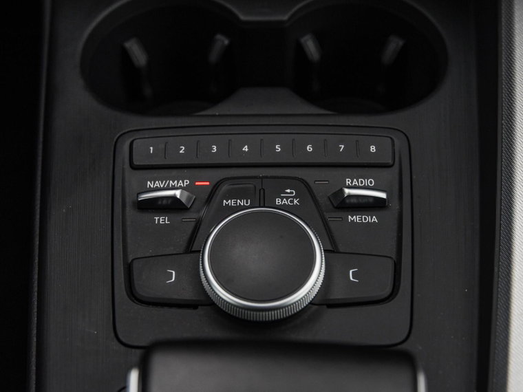 Vehicle Image 27