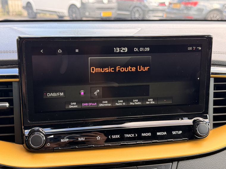 Vehicle Image 27