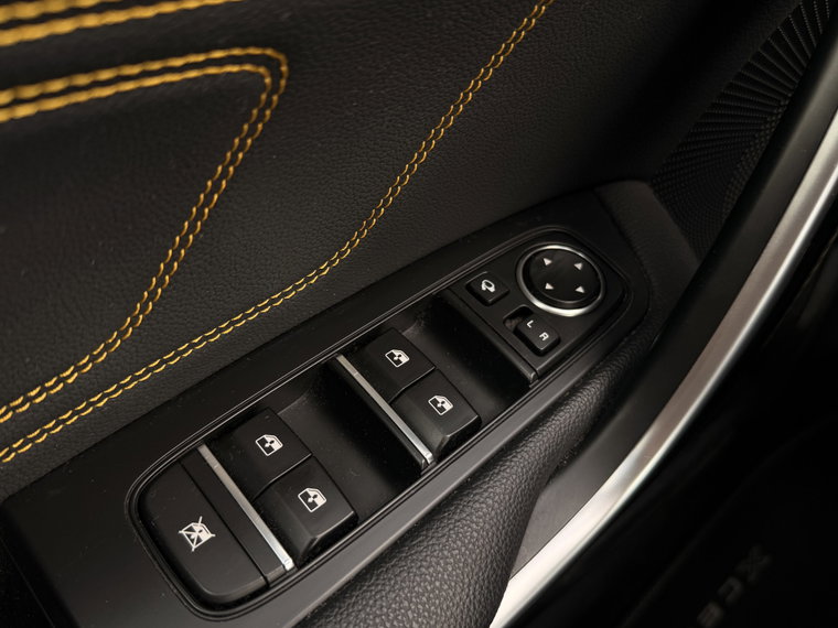 Vehicle Image 37