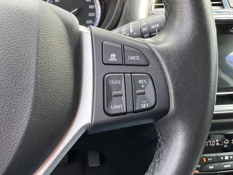 Vehicle Image 19
