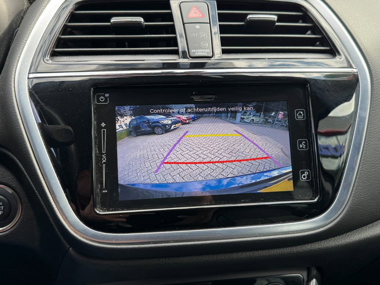 Vehicle Image 22