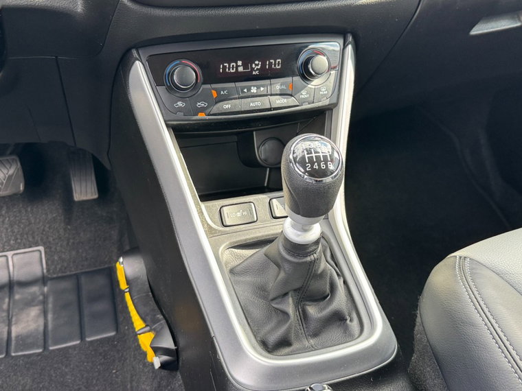 Vehicle Image 23