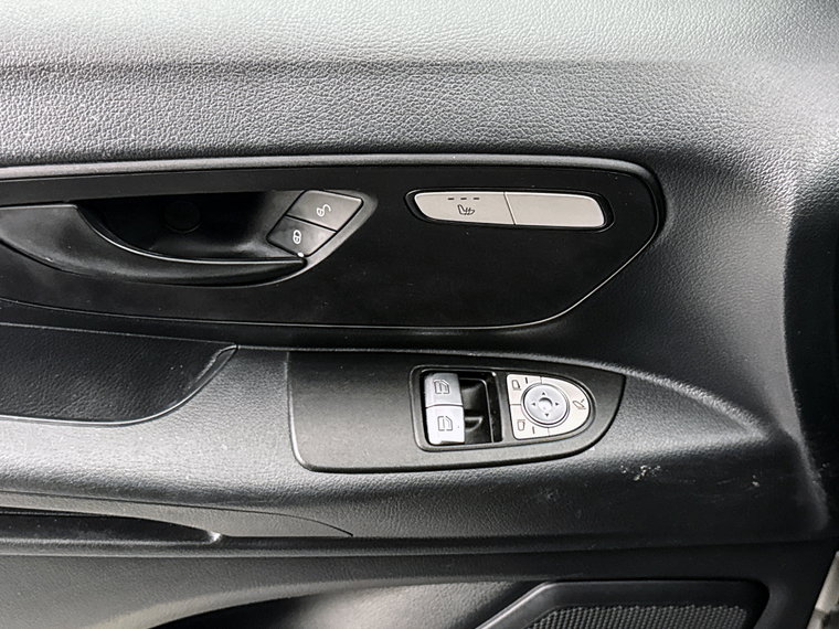 Vehicle Image 27