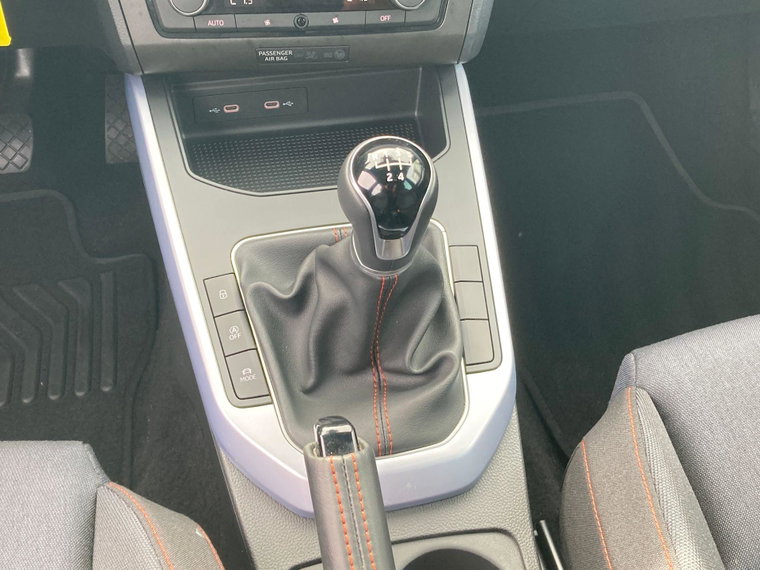 Vehicle Image 31