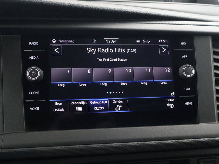 Vehicle Image 42