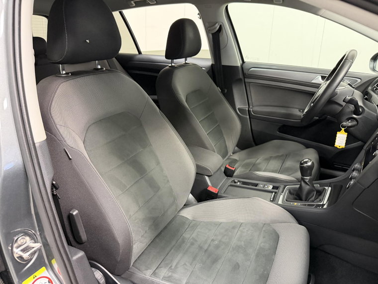 Vehicle Image 40