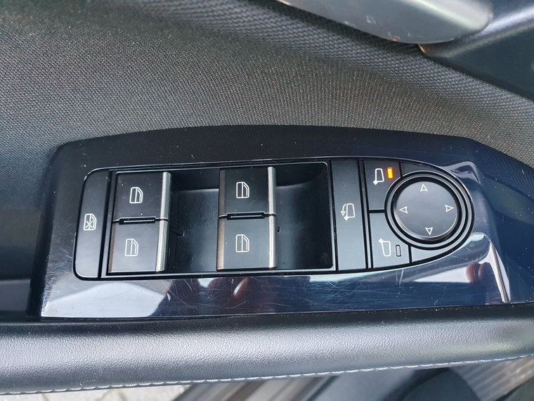 Vehicle Image 39