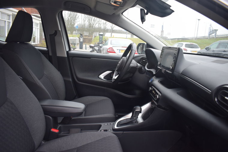 Vehicle Image 21