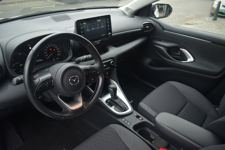 Vehicle Image 4