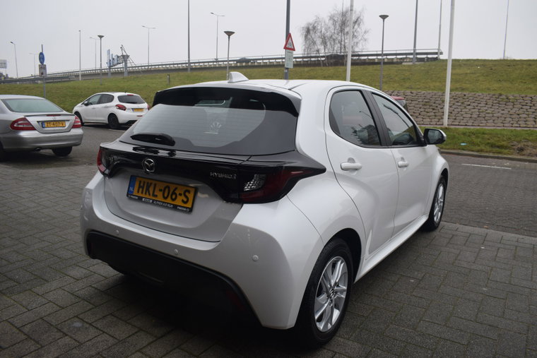 Vehicle Image 8