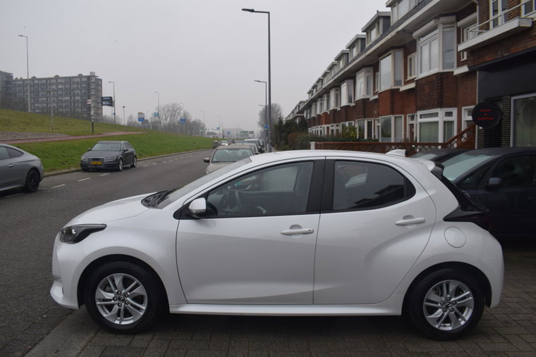 Vehicle Image 11
