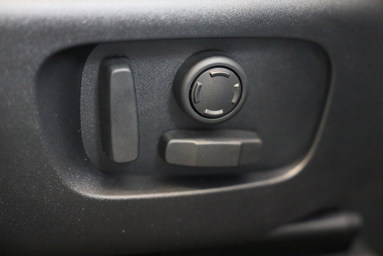 Vehicle Image 35