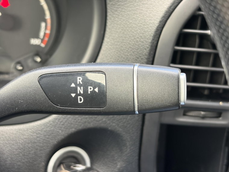 Vehicle Image 26
