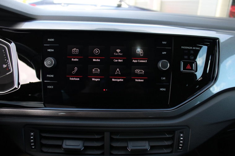 Vehicle Image 19