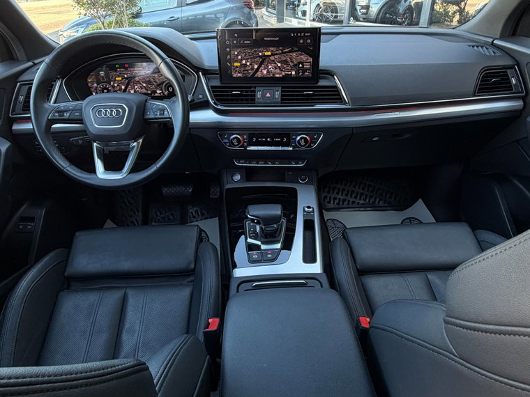 Vehicle Image 22