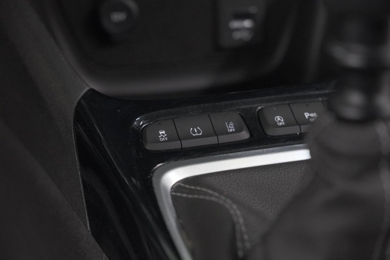 Vehicle Image 39