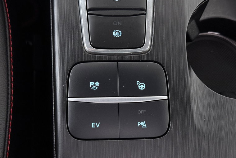 Vehicle Image 35