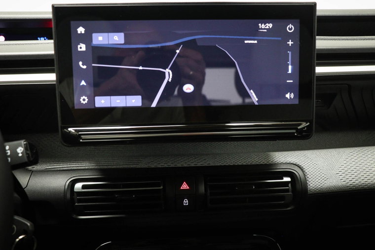 Vehicle Image 37
