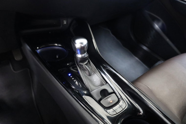 Vehicle Image 19