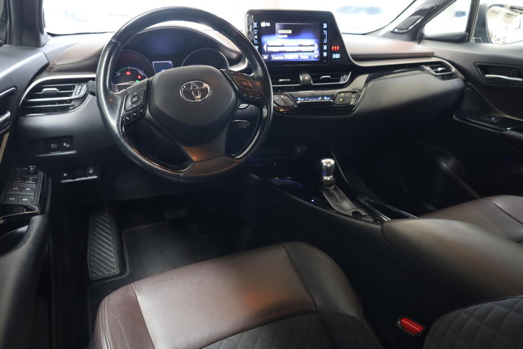 Vehicle Image 7
