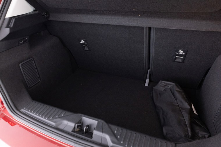 Vehicle Image 21