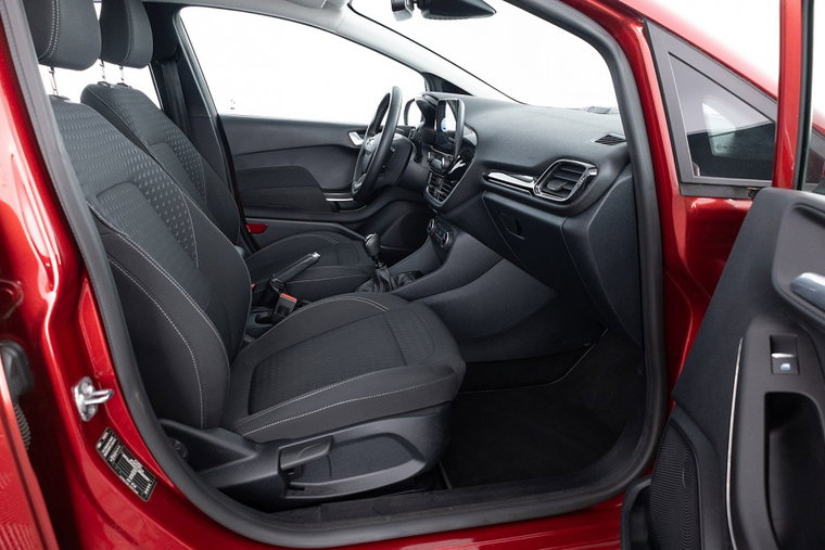 Vehicle Image 6