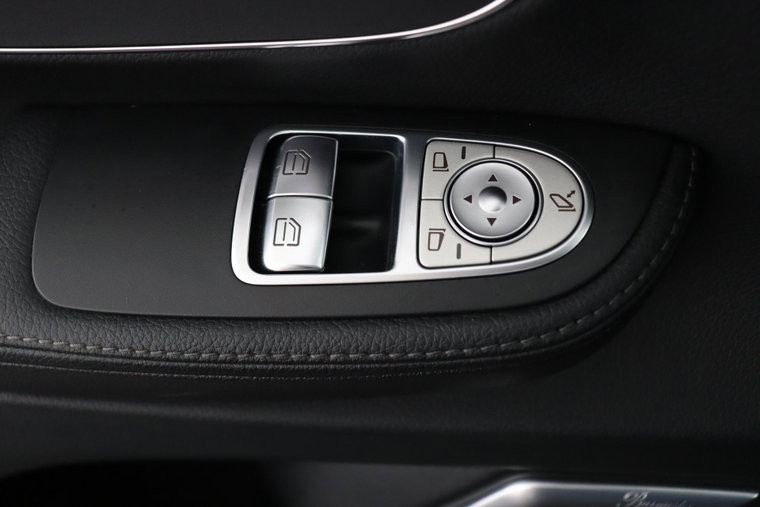 Vehicle Image 39