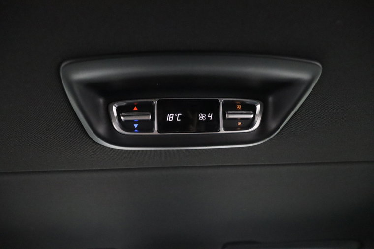 Vehicle Image 52