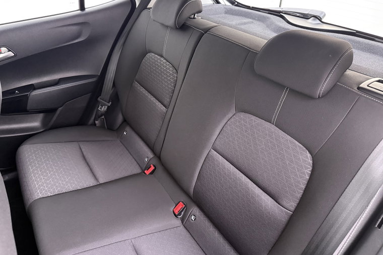 Vehicle Image 11