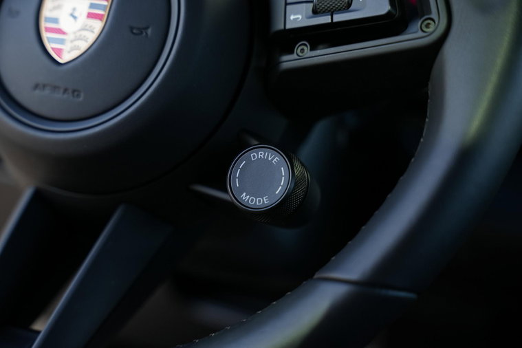 Vehicle Image 24
