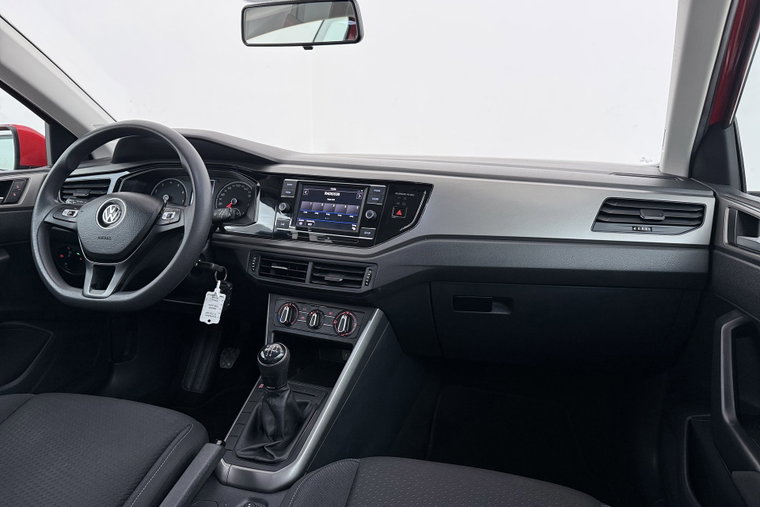 Vehicle Image 15