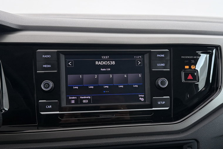 Vehicle Image 17